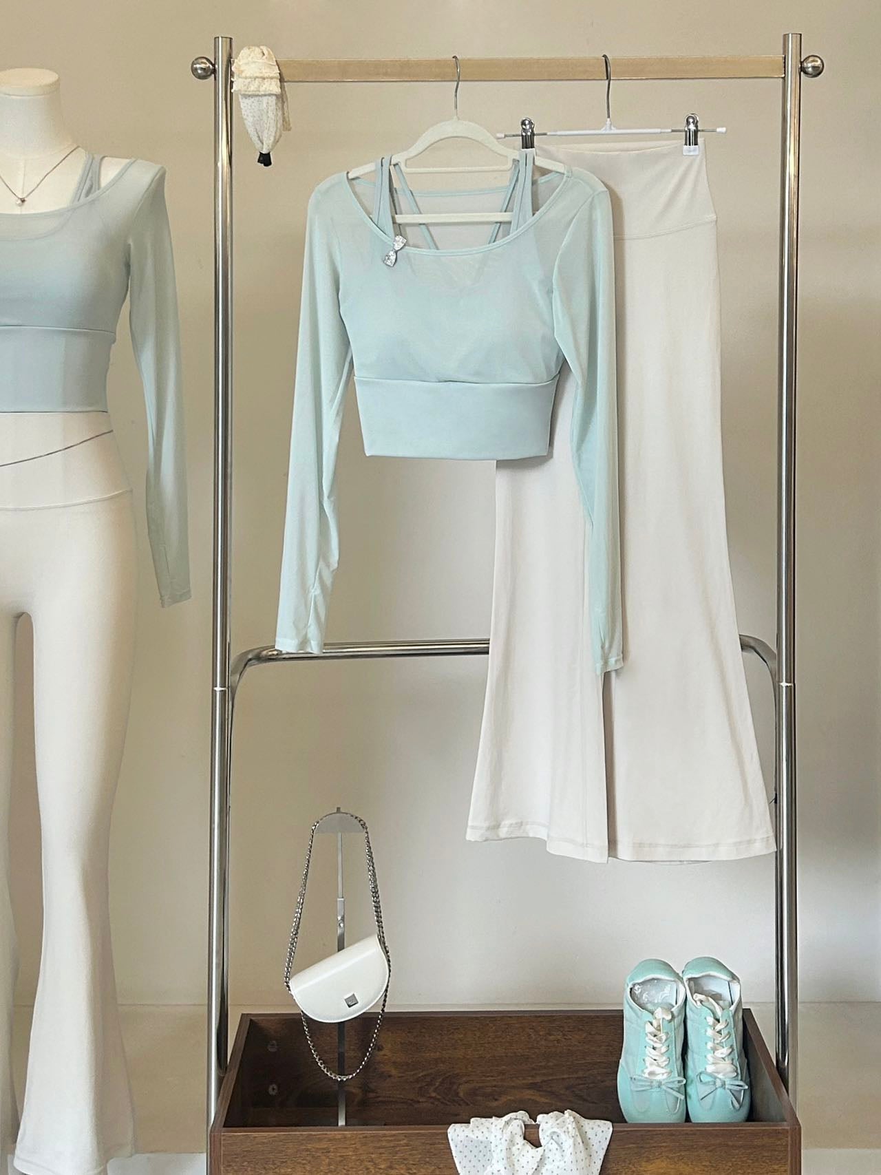 Mint Green 2-Piece Yoga Set – Sheer Mesh Long Sleeve Top with Built-in Bra & Flare Leggings